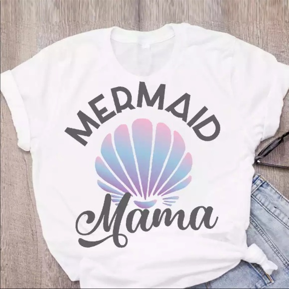 Tops - 1 Small Left 🧜♀️ Mermaid Momma Tshirt
